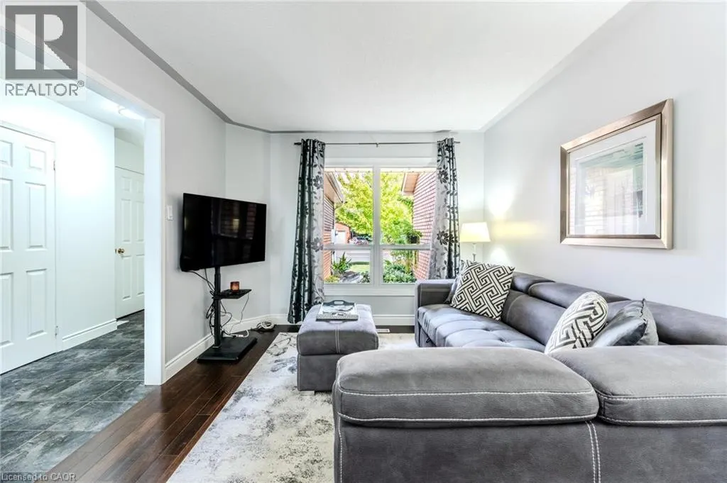 1237 BLACKBURN Drive