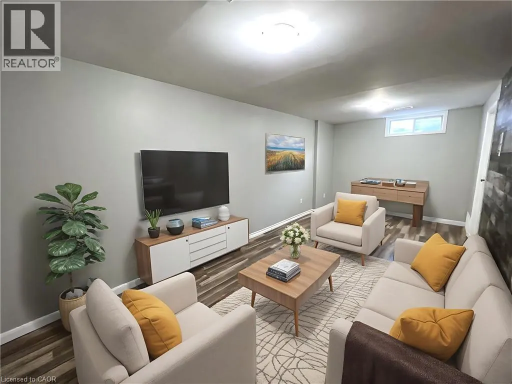 125 SEKURA Crescent Unit# 21, #21