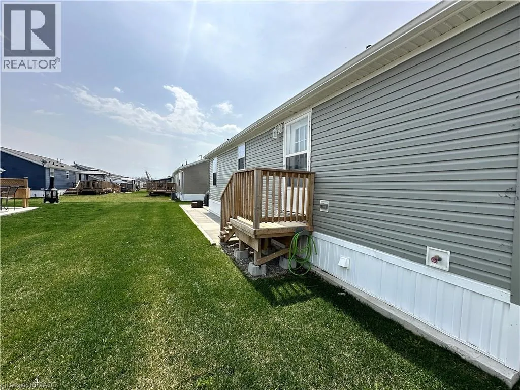 14 COPPER BEECH Drive