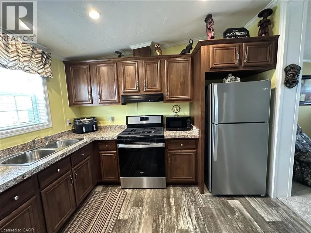 14 COPPER BEECH Drive
