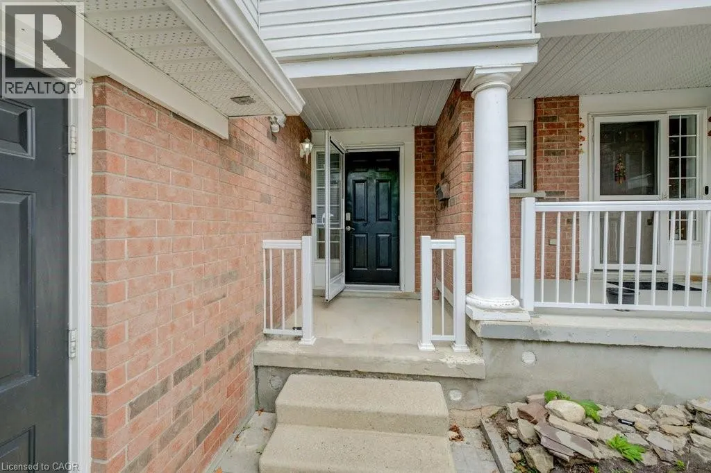4 KING WILLIAM Court