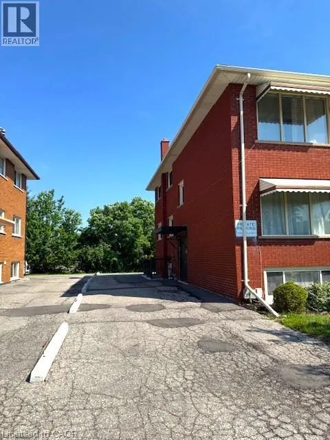 106 CHANDLER Drive Unit# 1, #1