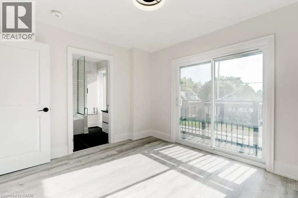 38 EAST 16TH Street