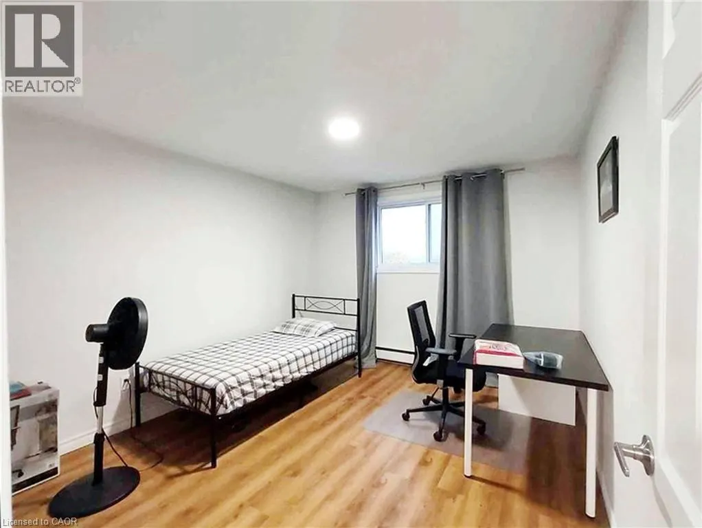 527 PARKSIDE Drive Unit# 12, #12