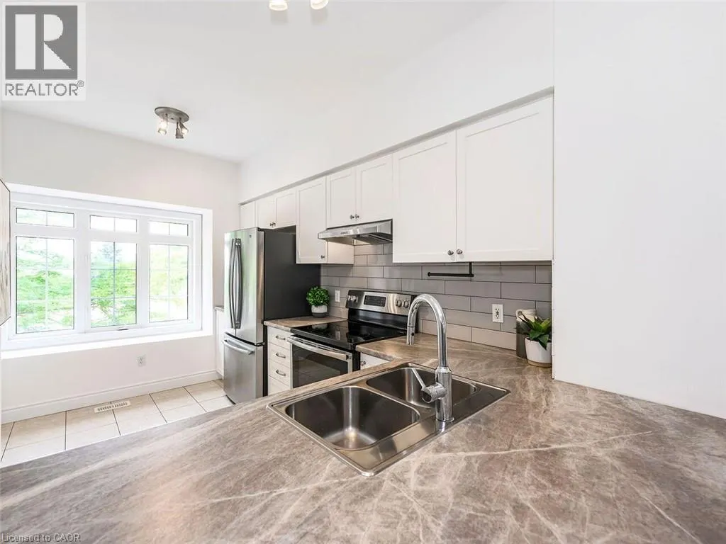5080 FAIRVIEW Street Unit# 15, #15