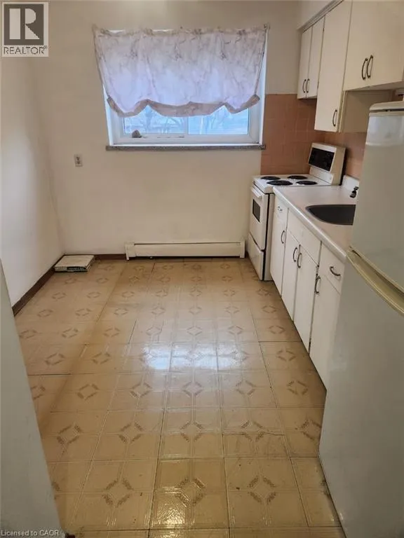 12 WESTMOUNT Road W Unit# 12, #12