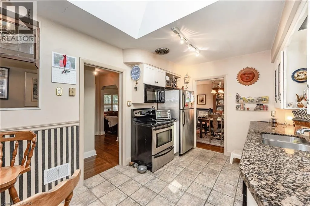 557 STILLWATER Crescent