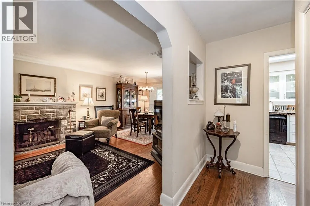 557 STILLWATER Crescent