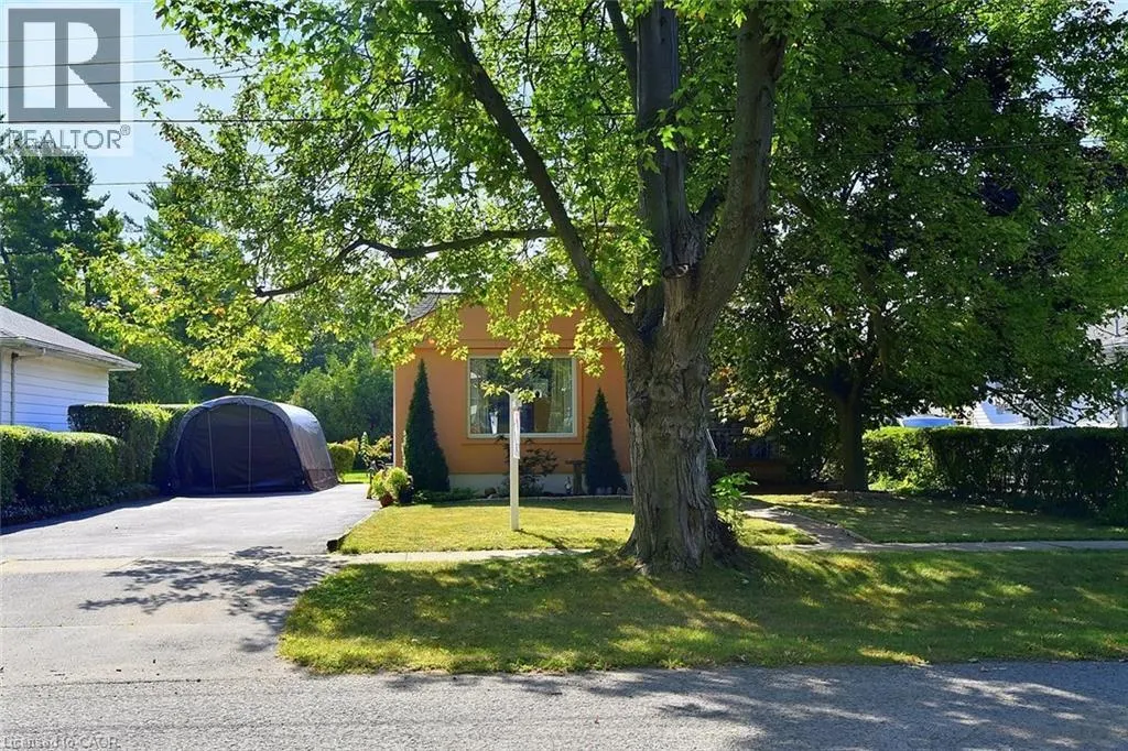26 HEYWOOD Avenue