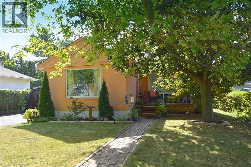 26 HEYWOOD Avenue