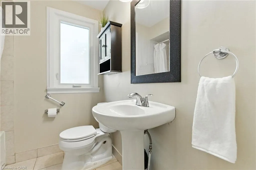 289 EAST 25TH Street