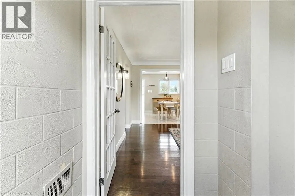 289 EAST 25TH Street