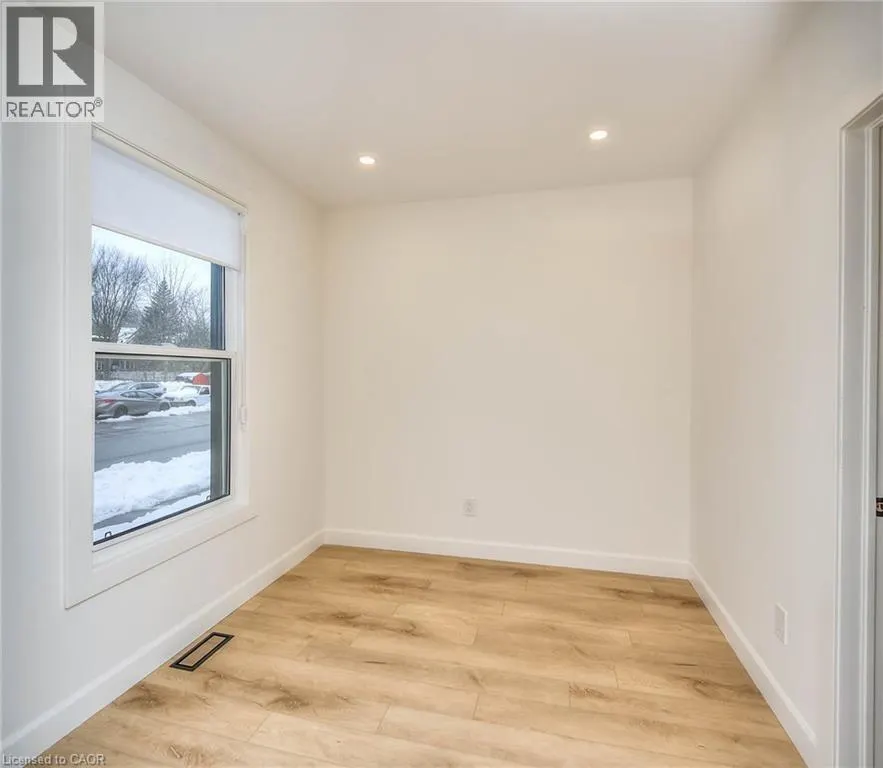2 ESSON Street