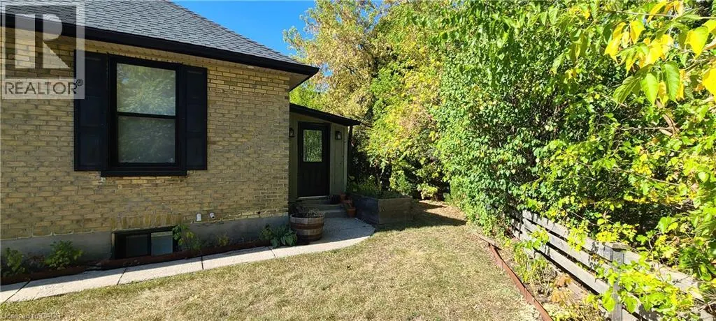 2 ESSON Street
