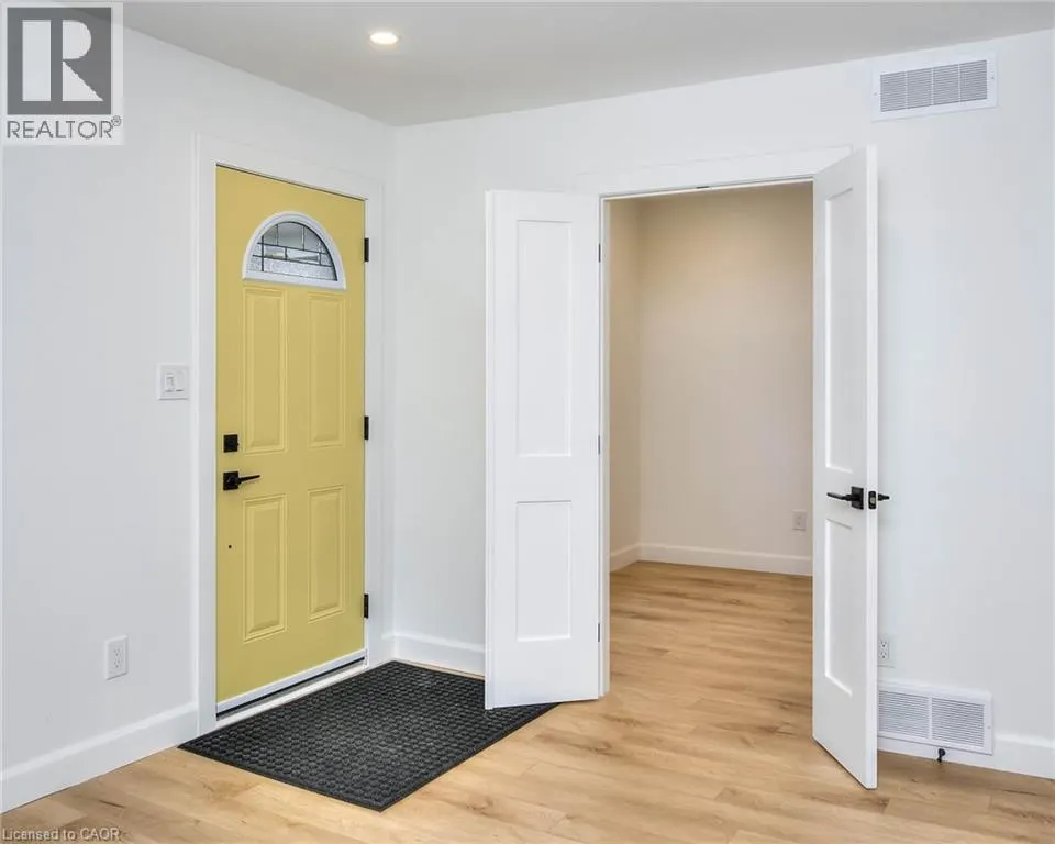 2 ESSON Street