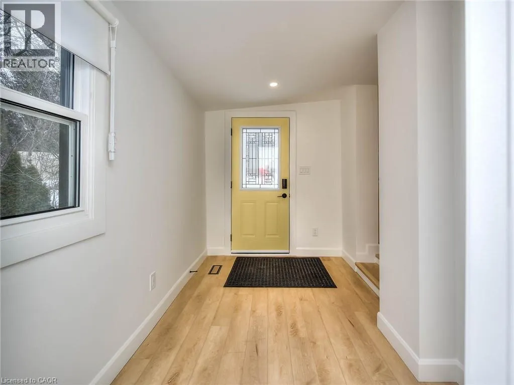2 ESSON Street