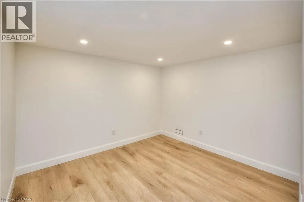2 ESSON Street