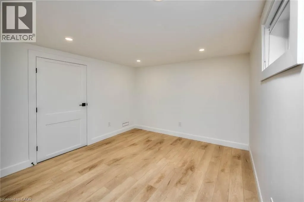 2 ESSON Street