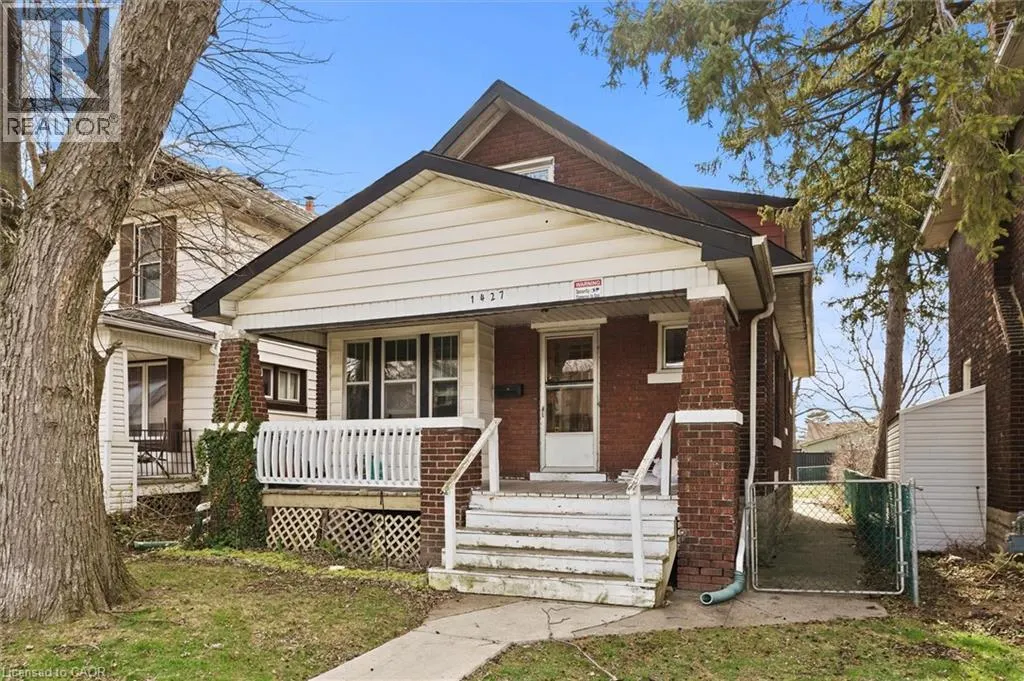 1427 BRUCE Avenue