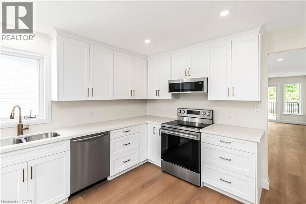 17 GARDEN Drive Unit# 21, #21