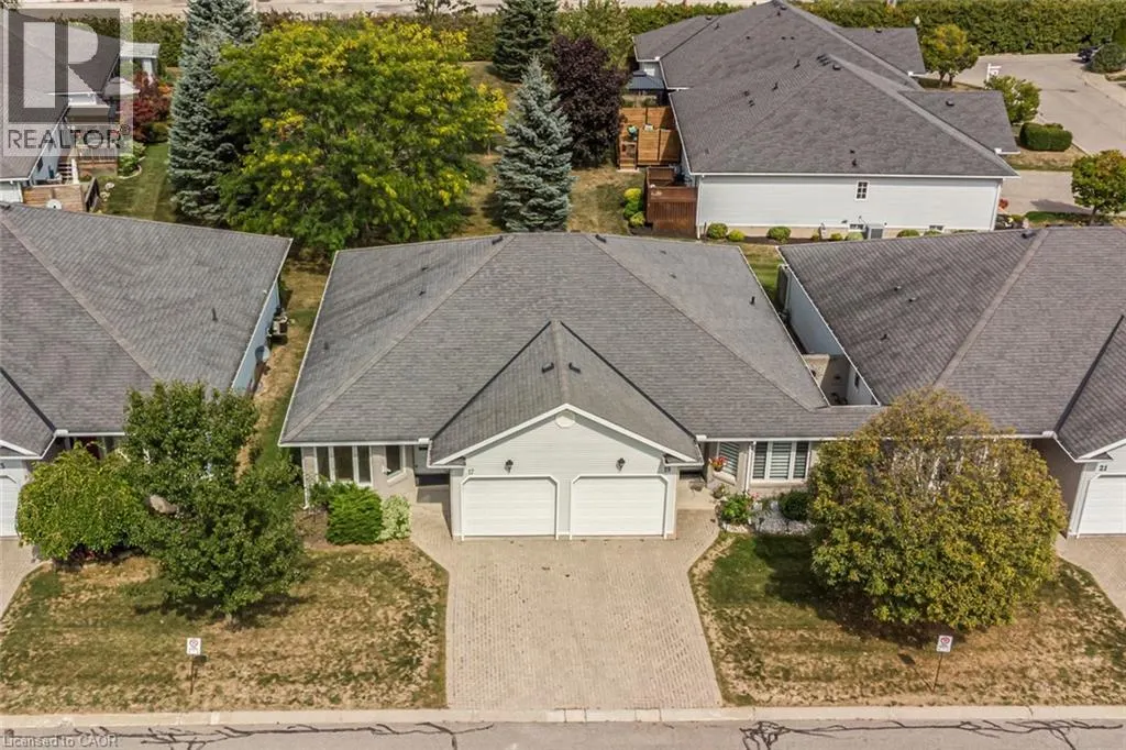 17 GARDEN Drive Unit# 21, #21