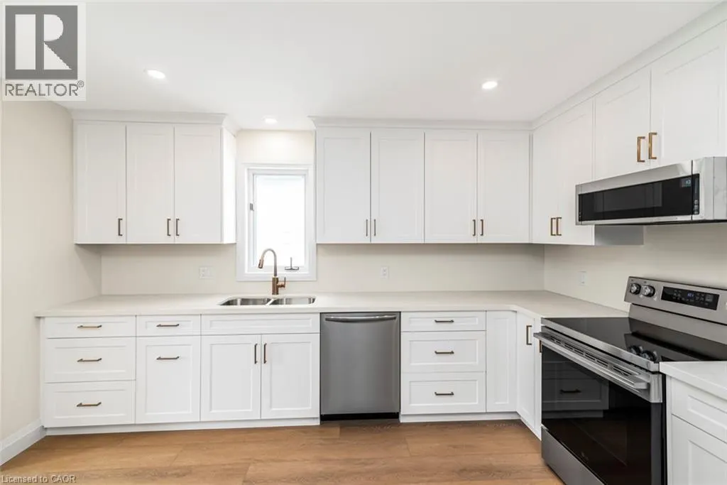17 GARDEN Drive Unit# 21, #21