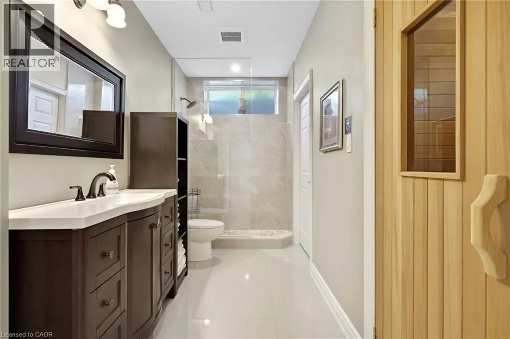 258 EDGEWATER Crescent Unit# 8, #8