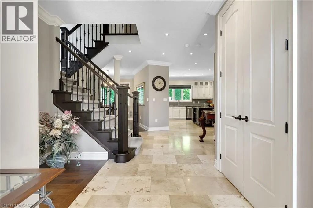 258 EDGEWATER Crescent Unit# 8, #8
