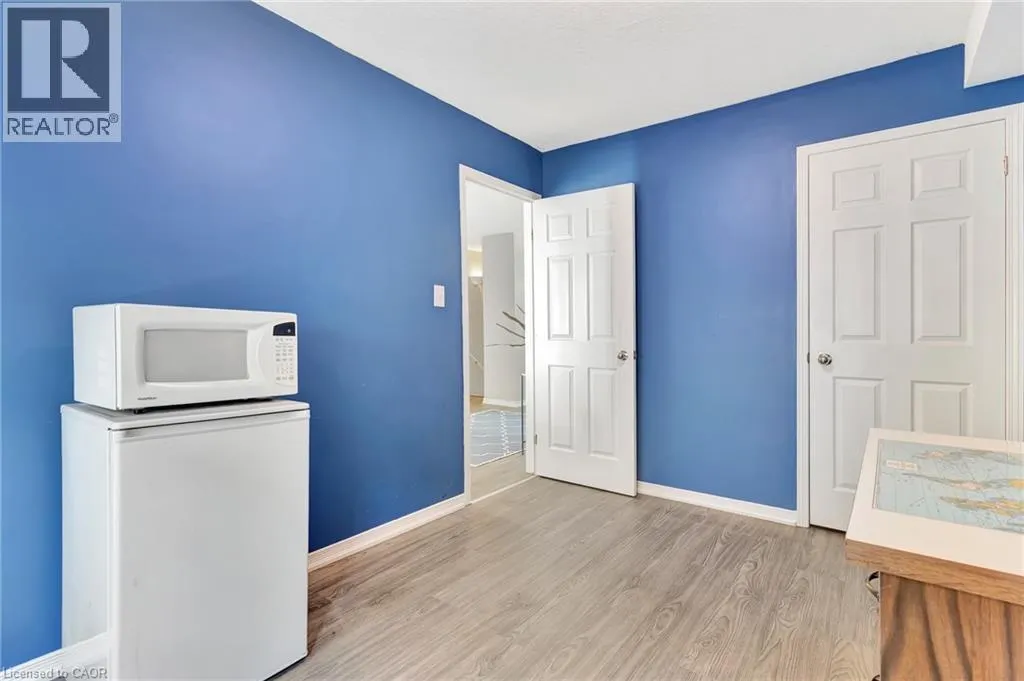 45 CEDARHILL CRESCENT Unit# 1D, #1D