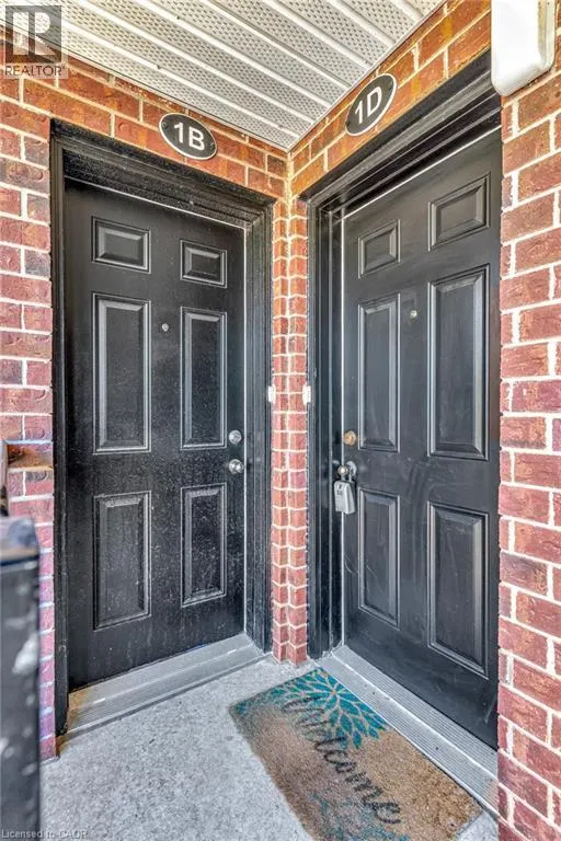 45 CEDARHILL CRESCENT Unit# 1D, #1D
