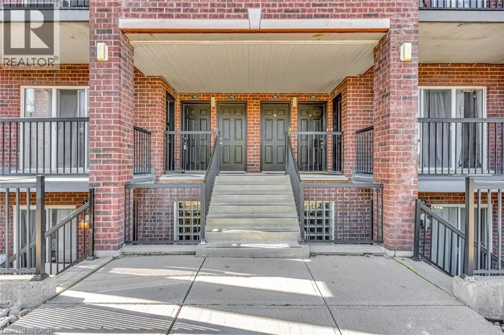 45 CEDARHILL CRESCENT Unit# 1D, #1D