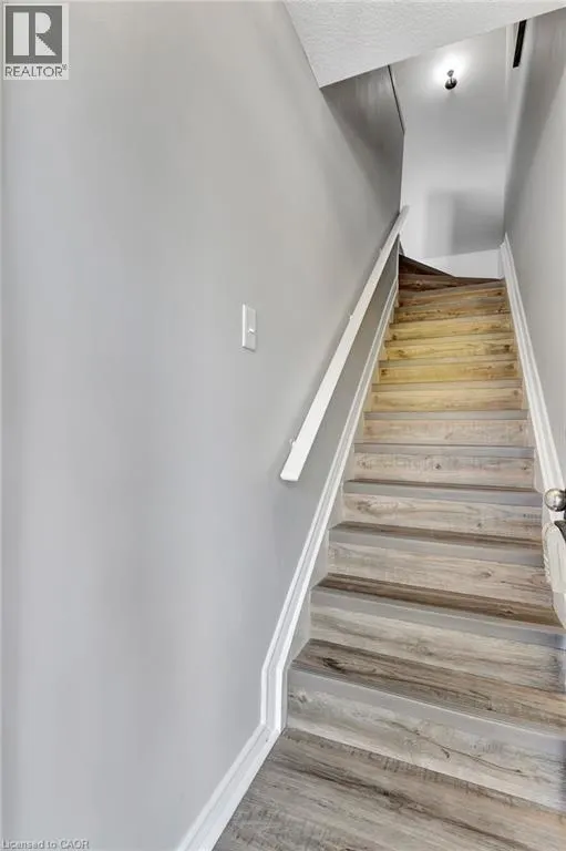 45 CEDARHILL CRESCENT Unit# 1D, #1D