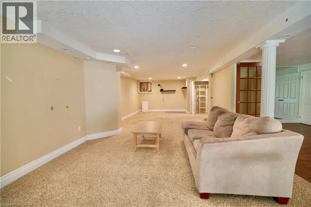 104 WOODBEND Crescent