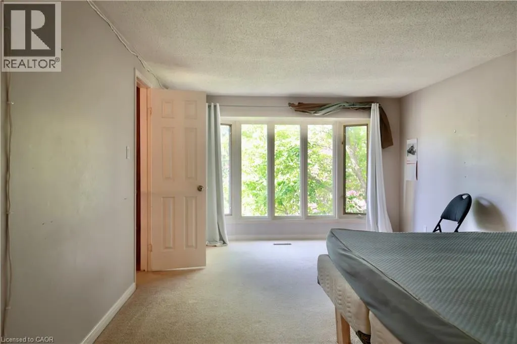 104 WOODBEND Crescent