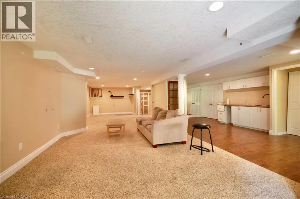 104 WOODBEND Crescent