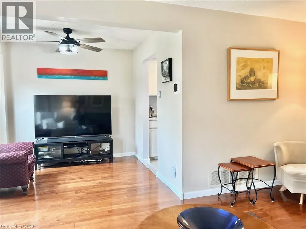 3 OLEANDER Crescent