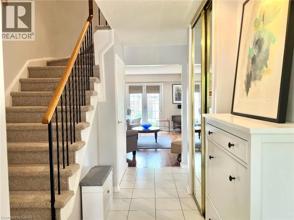 3 OLEANDER Crescent