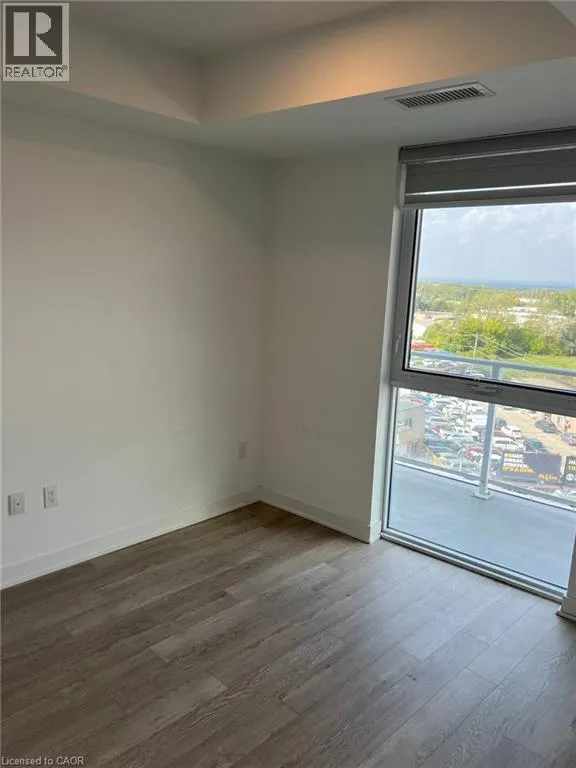 2782 BARTON Street E Unit# 715, #715