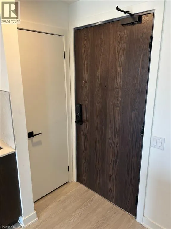 2782 BARTON Street E Unit# 715, #715