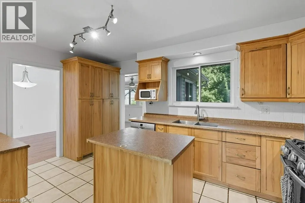 207 SPRING Trail