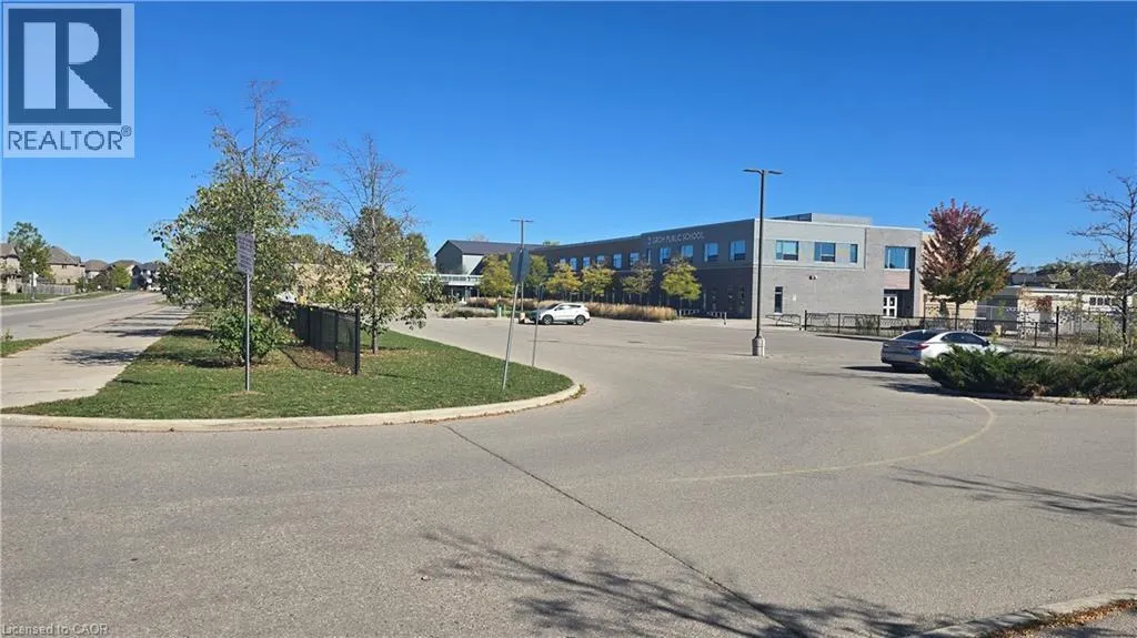 115 SOUTH CREEK Drive Unit# 15D, #15D