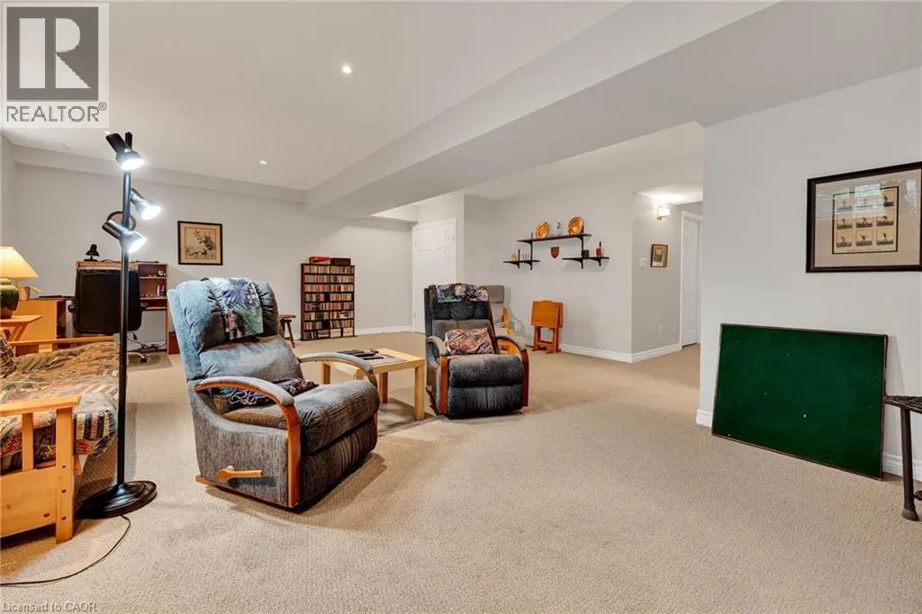 435 WINCHESTER Drive Unit# 22, #22