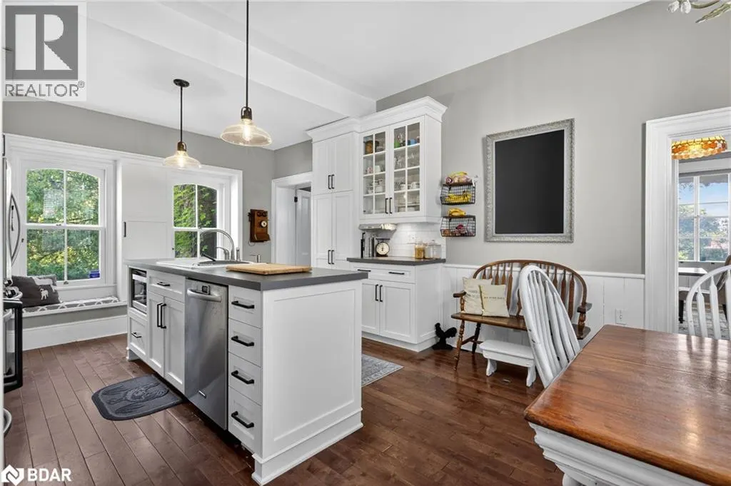 126 LETITIA Street