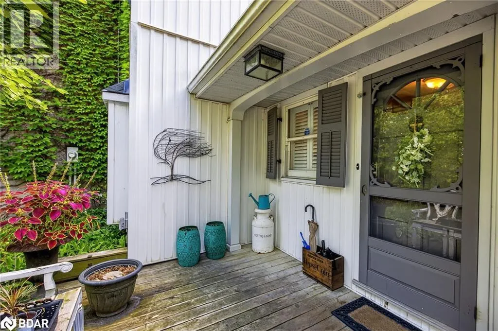 126 LETITIA Street