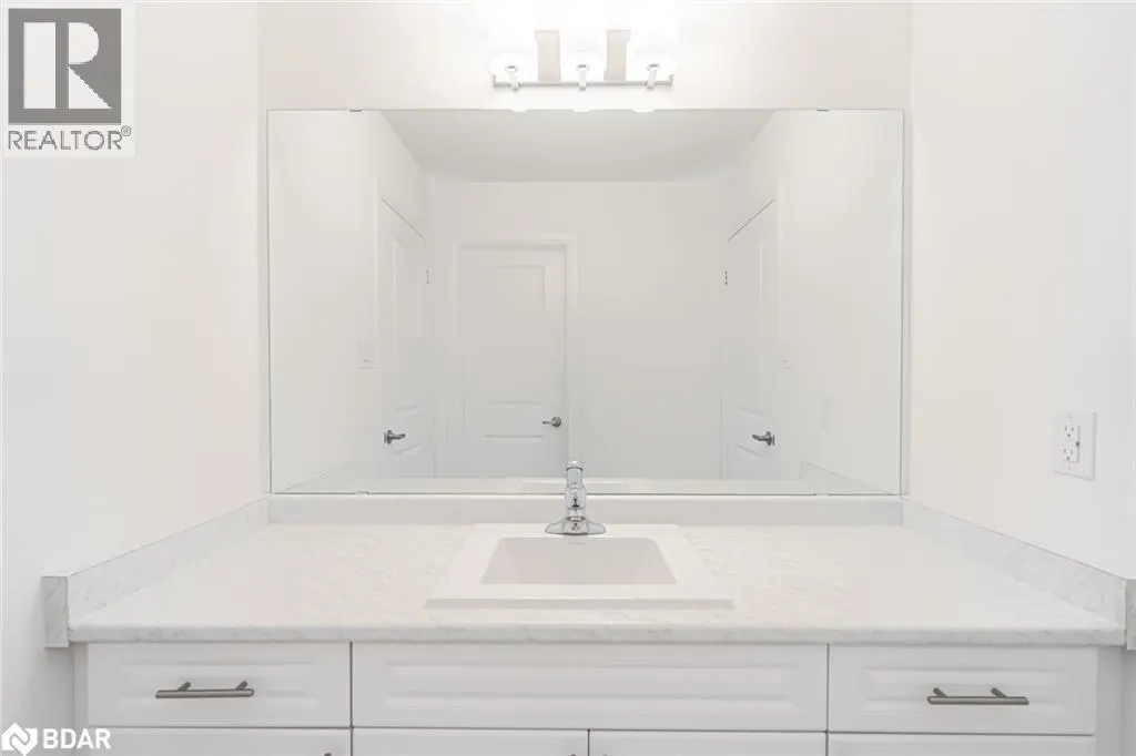 112 WEST OAK Trail