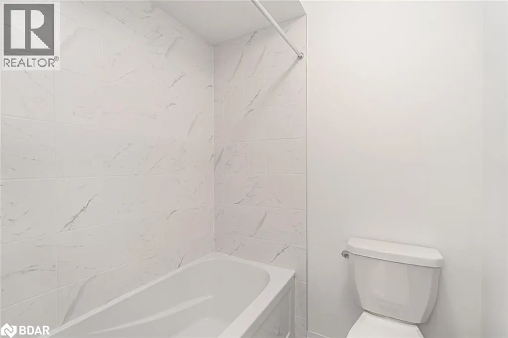 112 WEST OAK Trail