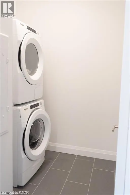 399 QUEEN Street S Unit# 206, #206