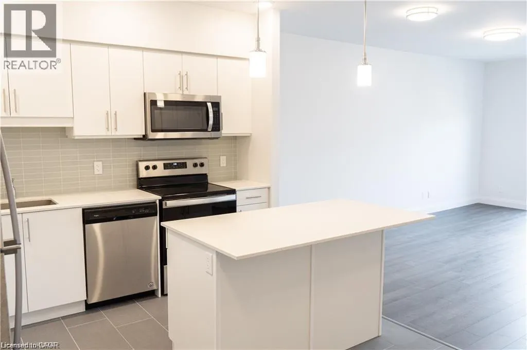 399 QUEEN Street S Unit# 206, #206