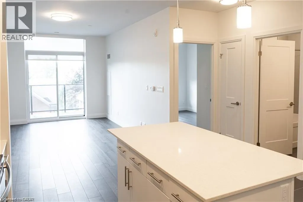 399 QUEEN Street S Unit# 206, #206