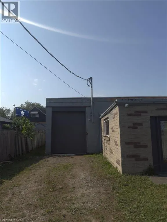 8 MUNCH Avenue